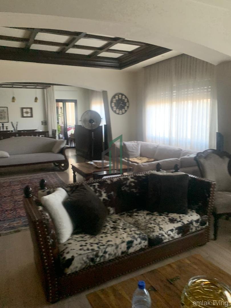 شقة فاخرة بالمزة للبيع