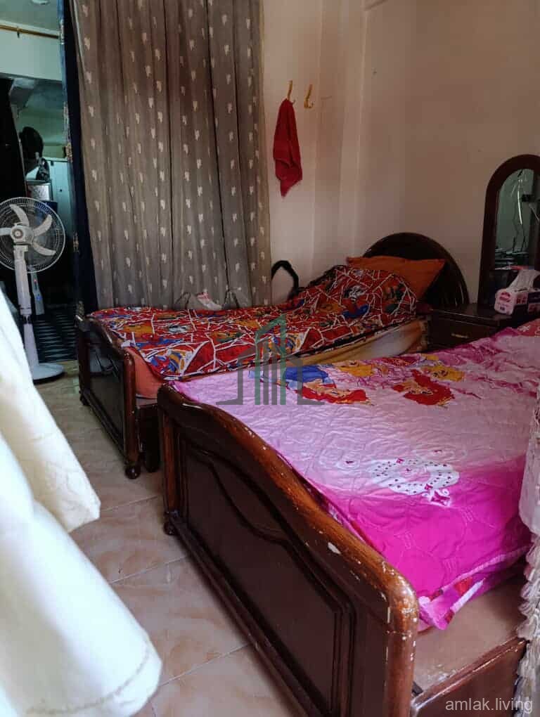 للبيع شقة بالمهاجرين  اول الجادة الخامسة