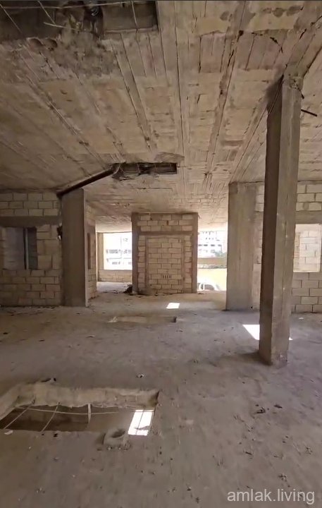 بسم الله الرحمن الرحيم 📢 للبيع – صالة بمساحة 200 م² وسط البلد! 🏗 على العضم، جاهزة للتجهيز حسب رغبتك 📏 المساحة: 200 م²، تناسب مختلف الاستخدامات