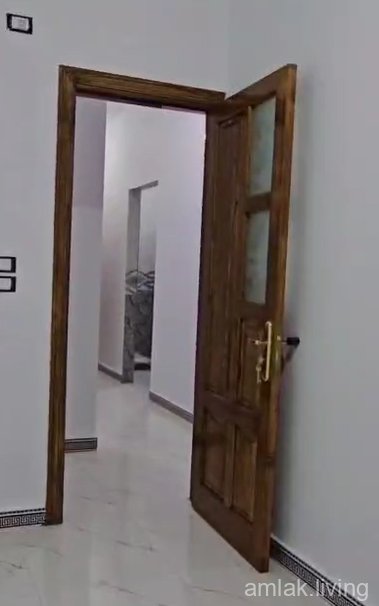 للبيع   منزل مكون ثلاث من غرف ومنافع _ مقابل باب الغربي لحديقة الحسين