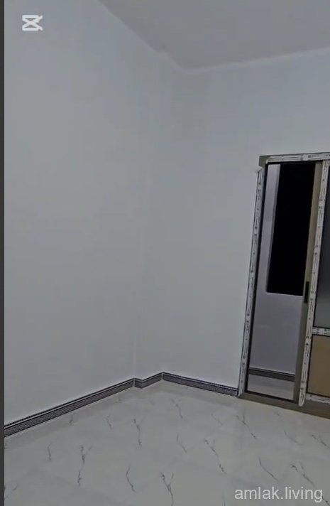 للبيع   منزل مكون ثلاث من غرف ومنافع