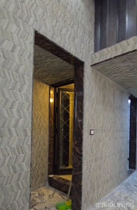 للبيع شقة بالورق جديدة طابق اول