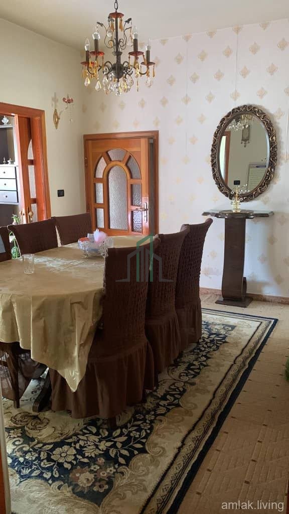 شقة للبيع في شارع الثورة