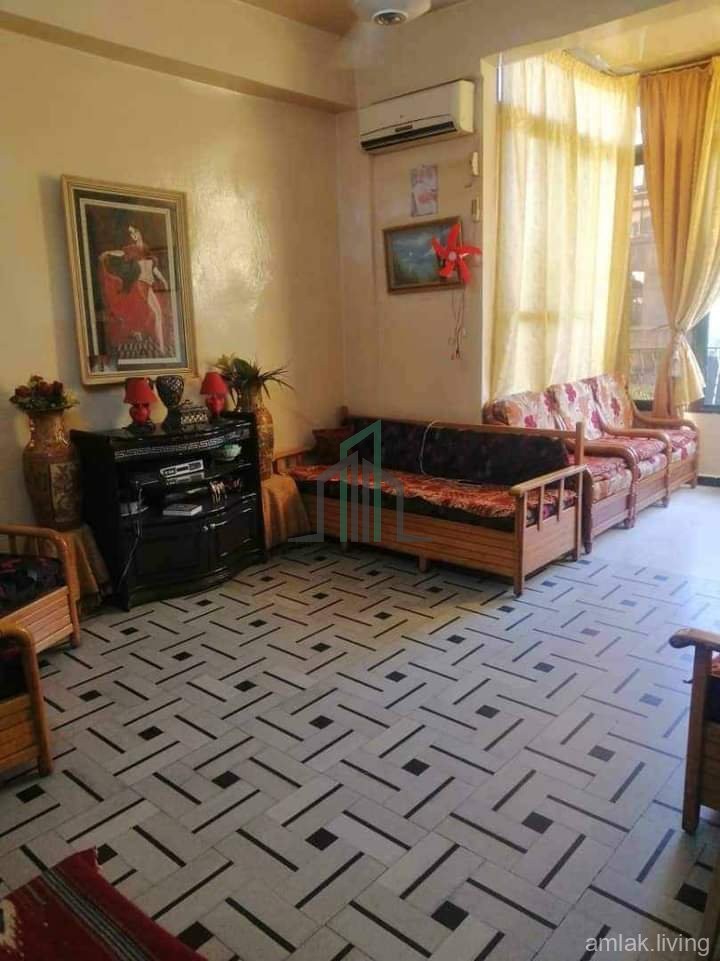 للبيع بيت بركن الدين شارع صلاح الدين العرض(507)