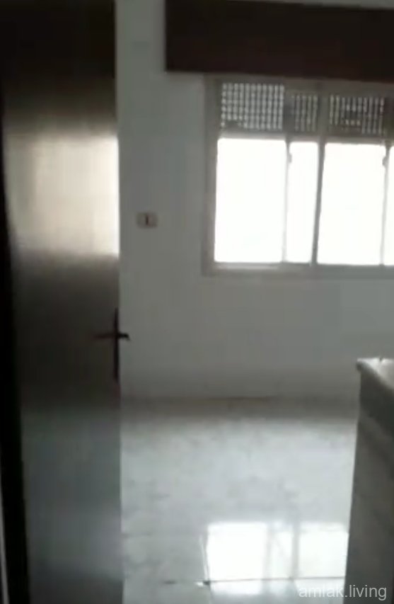 للاجار: الشبابية 3 فني  الطريق العام مقابل فروج البركة