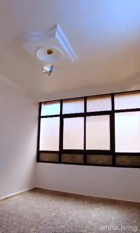 للبيع اربع غرف ومنافع