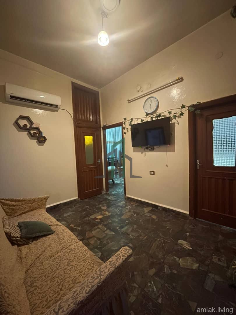 شقة باطلالة رائعه ومفتوحة امام حديقة ام الحسن للبيع