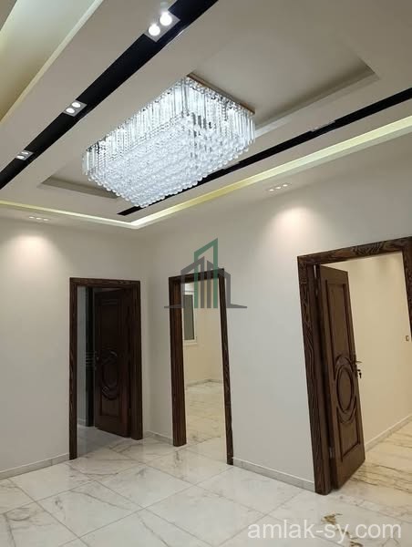 للبيع شقة بحي القصور 190م