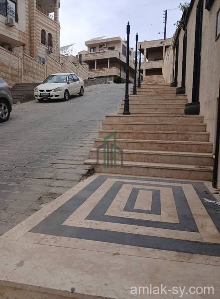 للبيع شقة 5غرف بحي الشريعة 225 متر