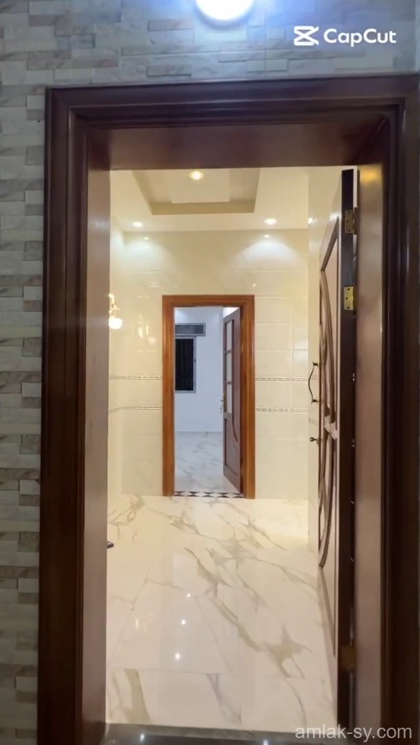 شقة تشطيب سوبر ديلوكس حديث في شارع الثلاثين للبيع - مكتب السلام العقاري