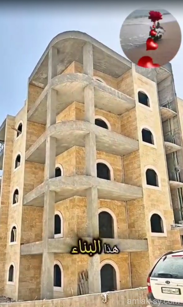 شقة بناء حديث في افخم احياء ادلب في حي الضبيط  للبيع - مكتب السلام العقاري