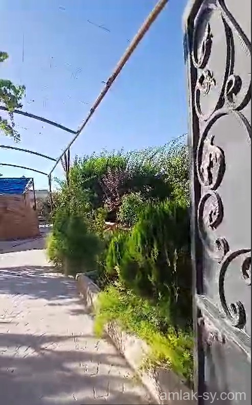 مزرعة 1000م في زبدين للبيع (536)