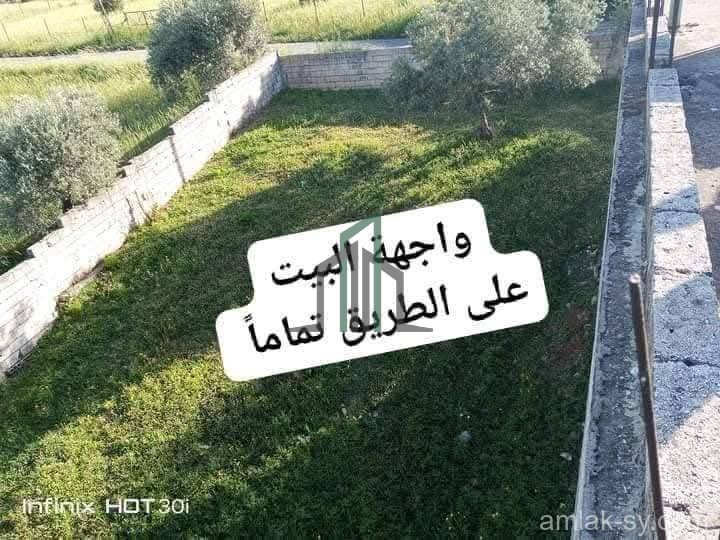 منزل عربي ريفي طابقين 1095م ومعه أرض زيتون 2500م في بملكة للبيع