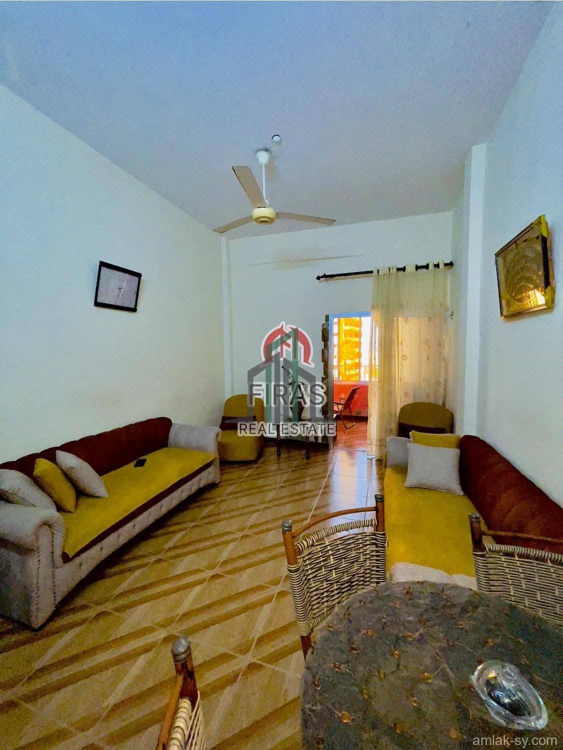 شقة غرفتين نوم وصالونين باللاذقية في الطابيات للبيع