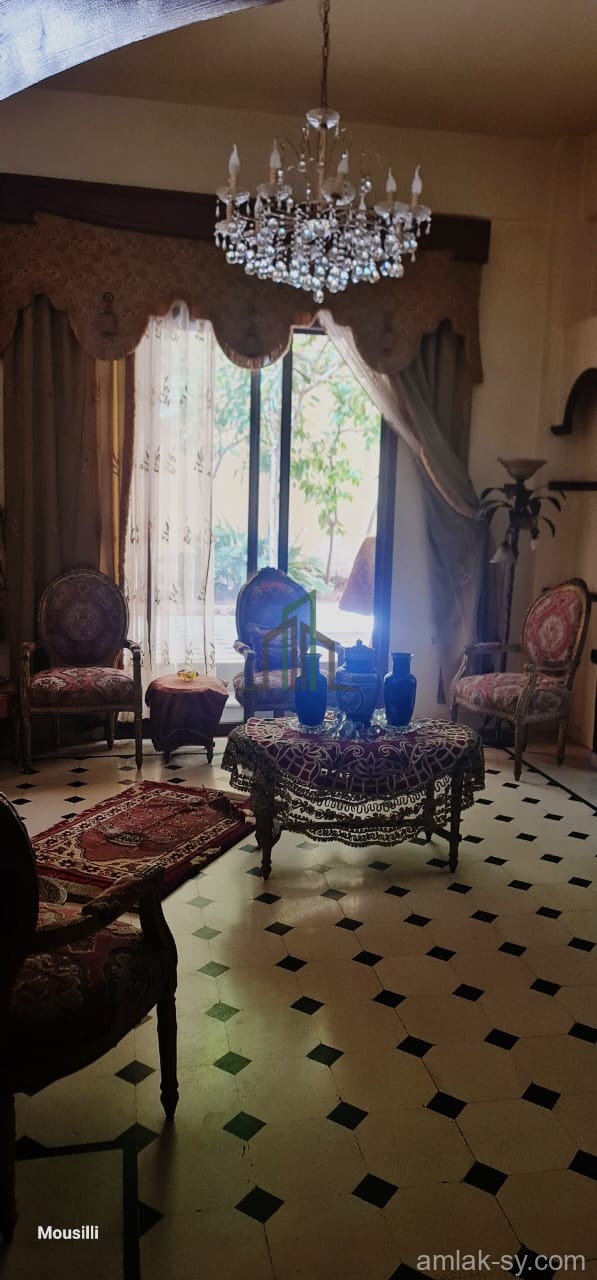 شقة سكنية 305م في المهاجرين للبيع