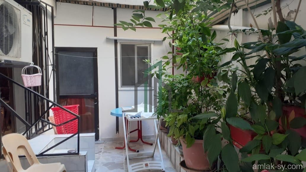 شقة ارضية 130م بالروضة للبيع