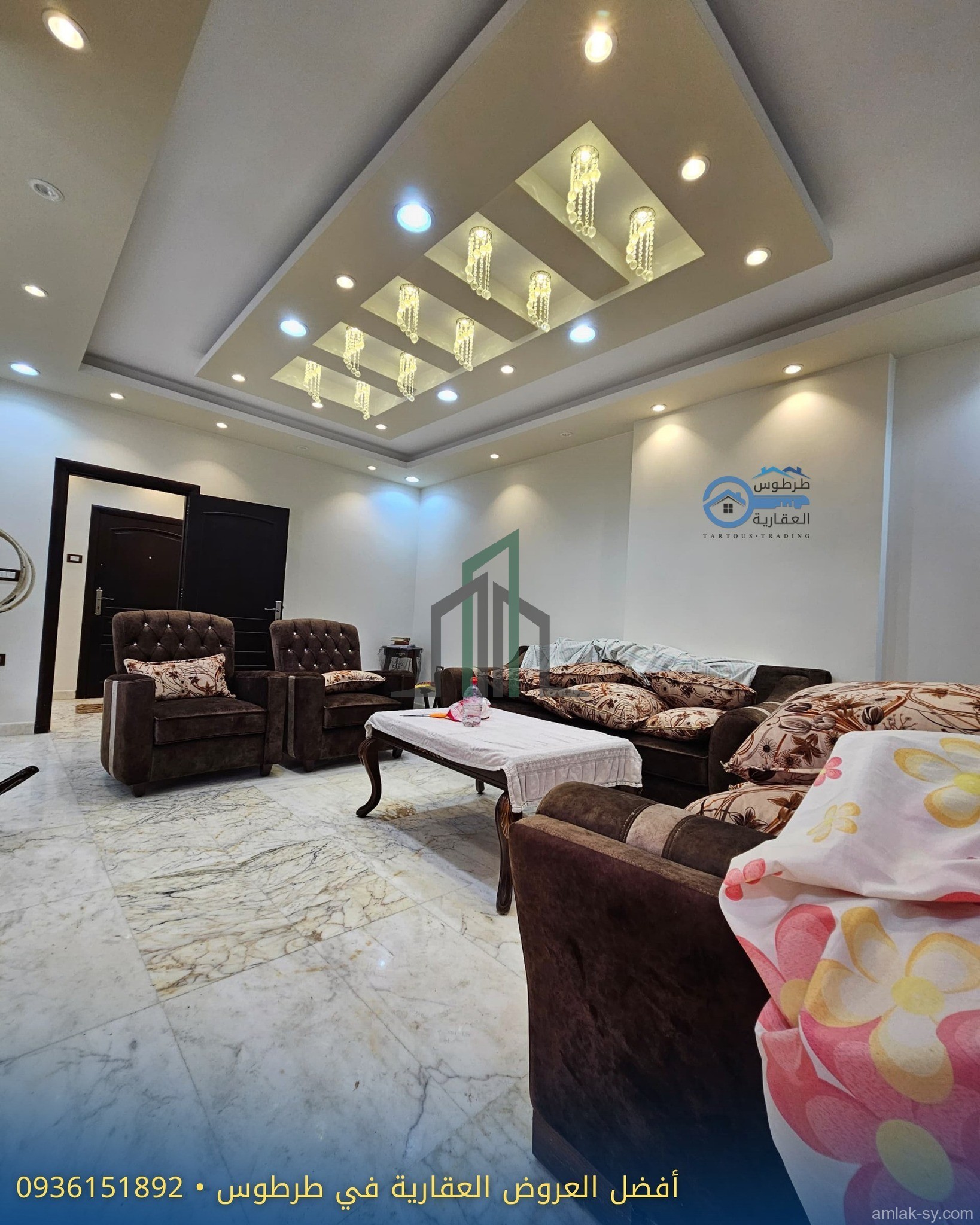 شقة 210م في ضاحية الانشاءات للبيع