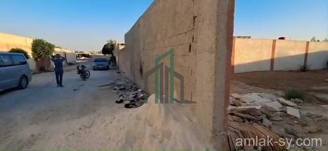 تصوينة نص دونم بين زبدين وبالا للبيع (809)