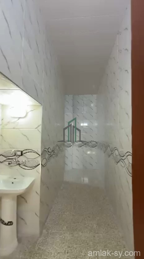 شقة 3غرف على شارع ال20 للبيع