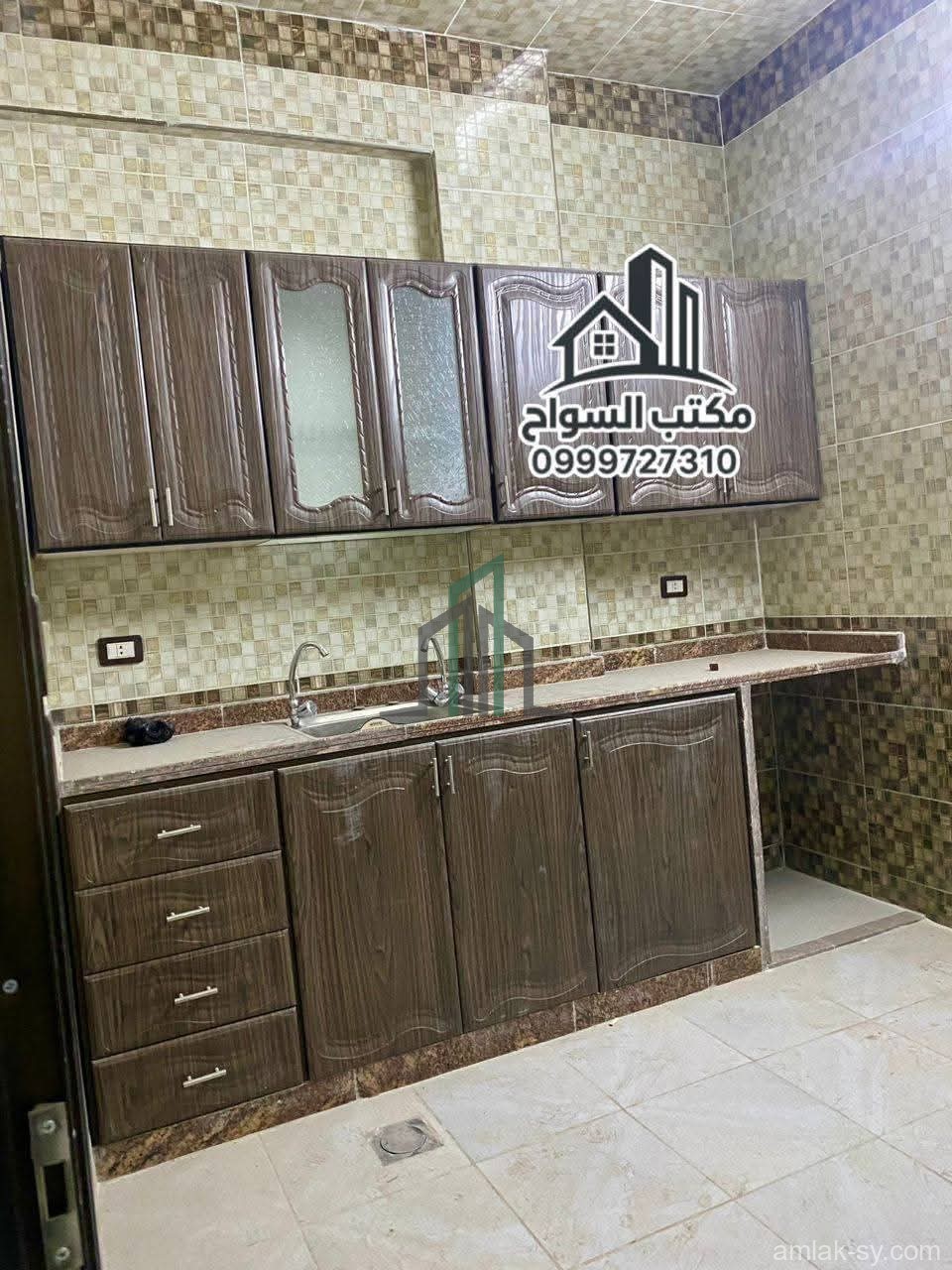 شقة للبيع 75 م غربية في حرستا حي السيل جانب جامع غبور