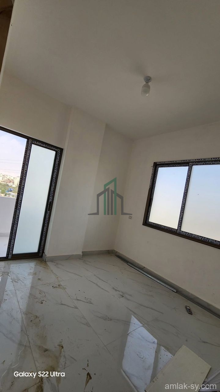 شقة للبيع شرقية شمالية  121 م بيت سحم دخلة طريق المطار