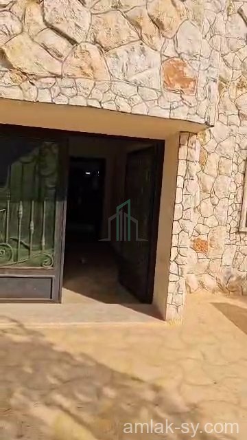 مزرعة دونم ونص تبعد عن الكورنيش 850م للبيع