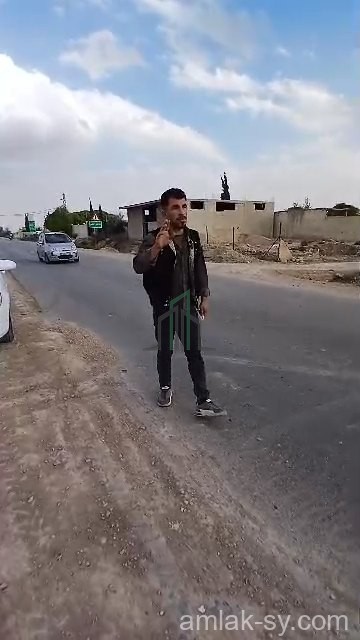 للبيع ارض على ٣ شوارع (117)