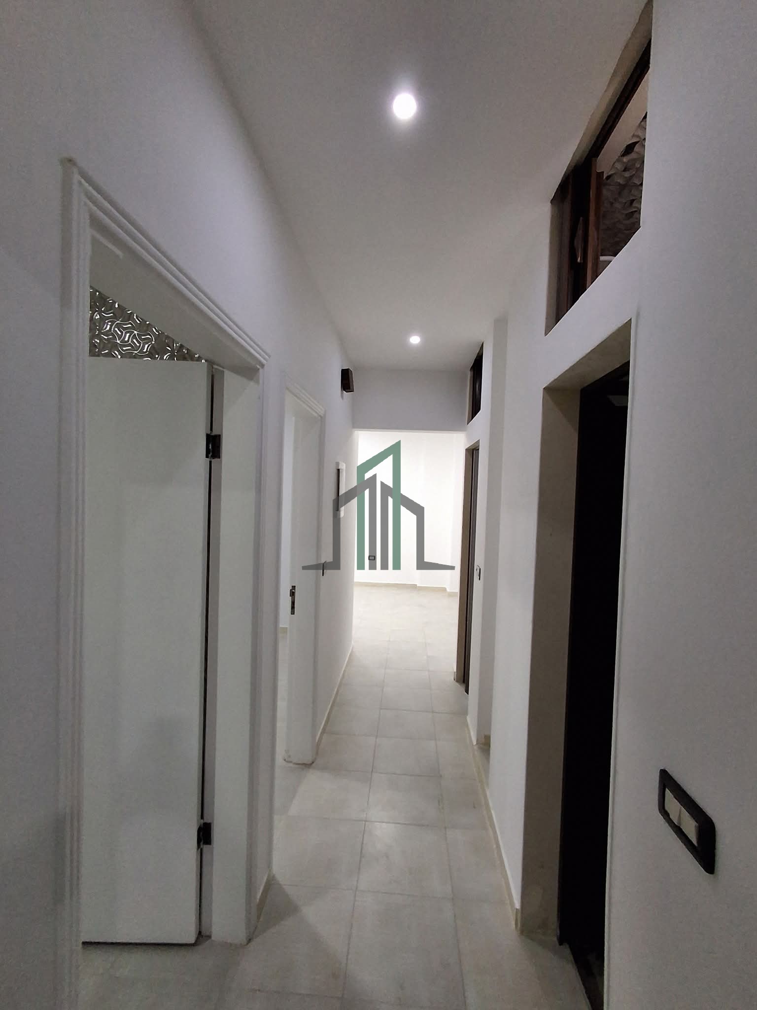 شقة للبيع 90 م في أشرفية صحنايا دخلة البنك العربي