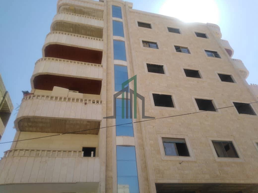 شقة للبيع 100م شمالية غربية - صحنايا تنظيم جديد