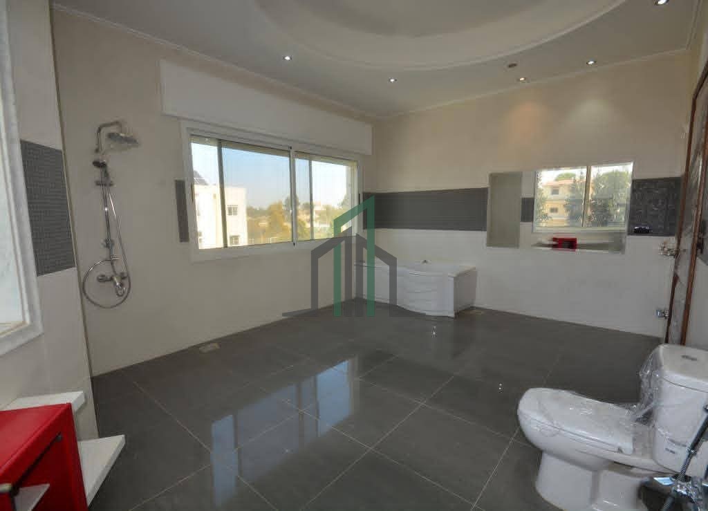 قصر للبيع مؤلف من فيلتين توأمين مساحة أرض ٤١٠٠م _ ريف دمشق_دروشا