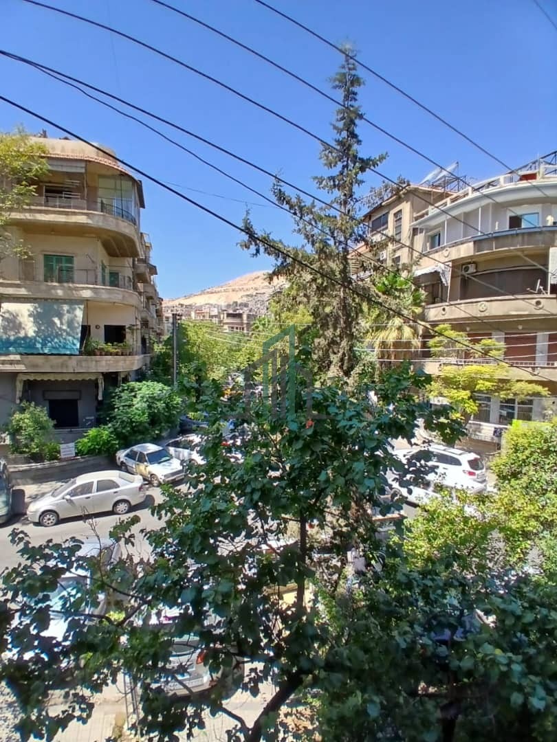 شقة للبيع 150 م - دمشق- المزرعة- ساحة الشهبندر