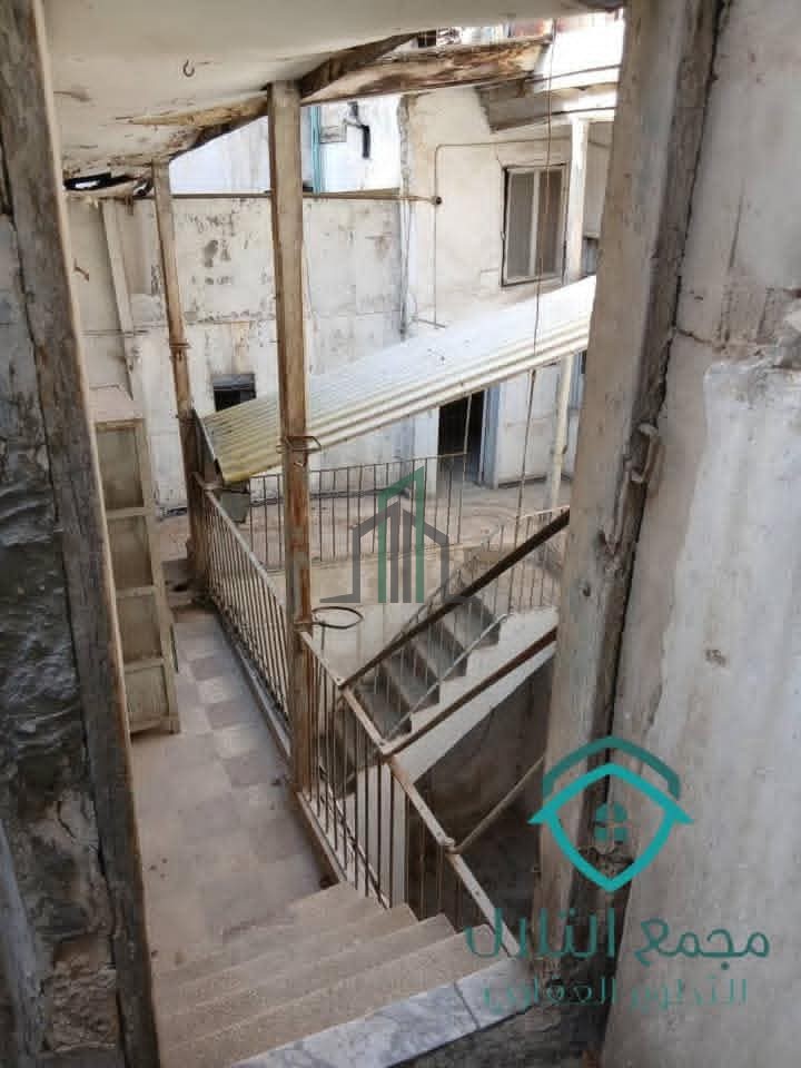 بيت عربي للبيع 285 م - دمشق- باب توما بالقرب من كنيسة الأرمن