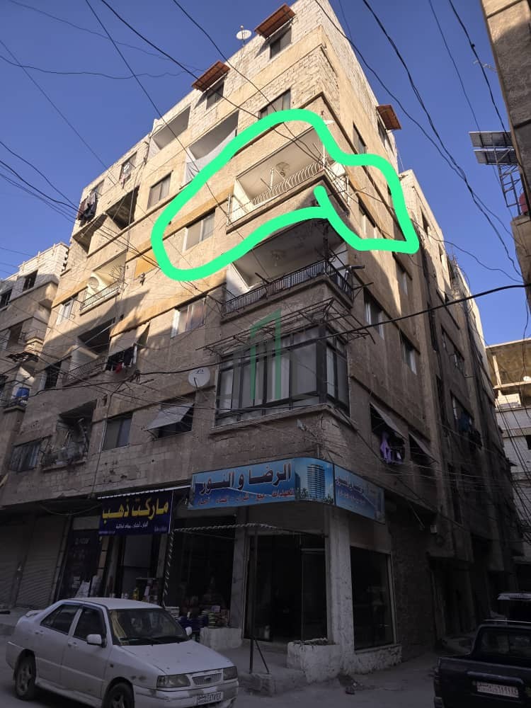 شقة للبيع - ريف دمشق- عين ترما الشارع العريض