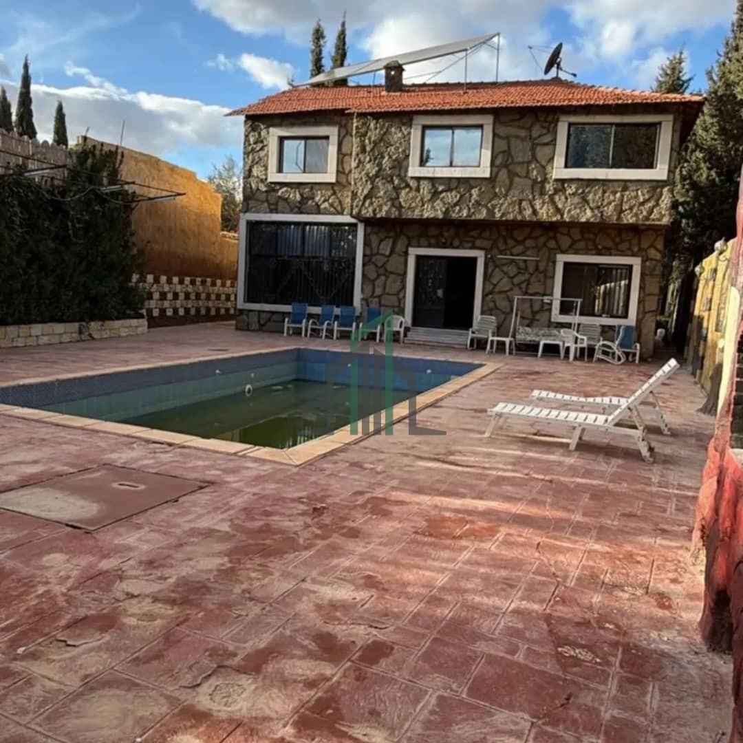 مزرعة للبيع طابقين مساحة كل طابق 200 م- ريف دمشق- صحنايا مقابل نادي الفصول الاربعة