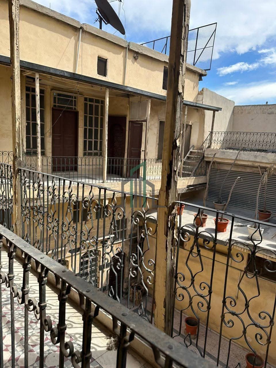 بيت عربي للبيع 240 م - دمشق- القيمرية