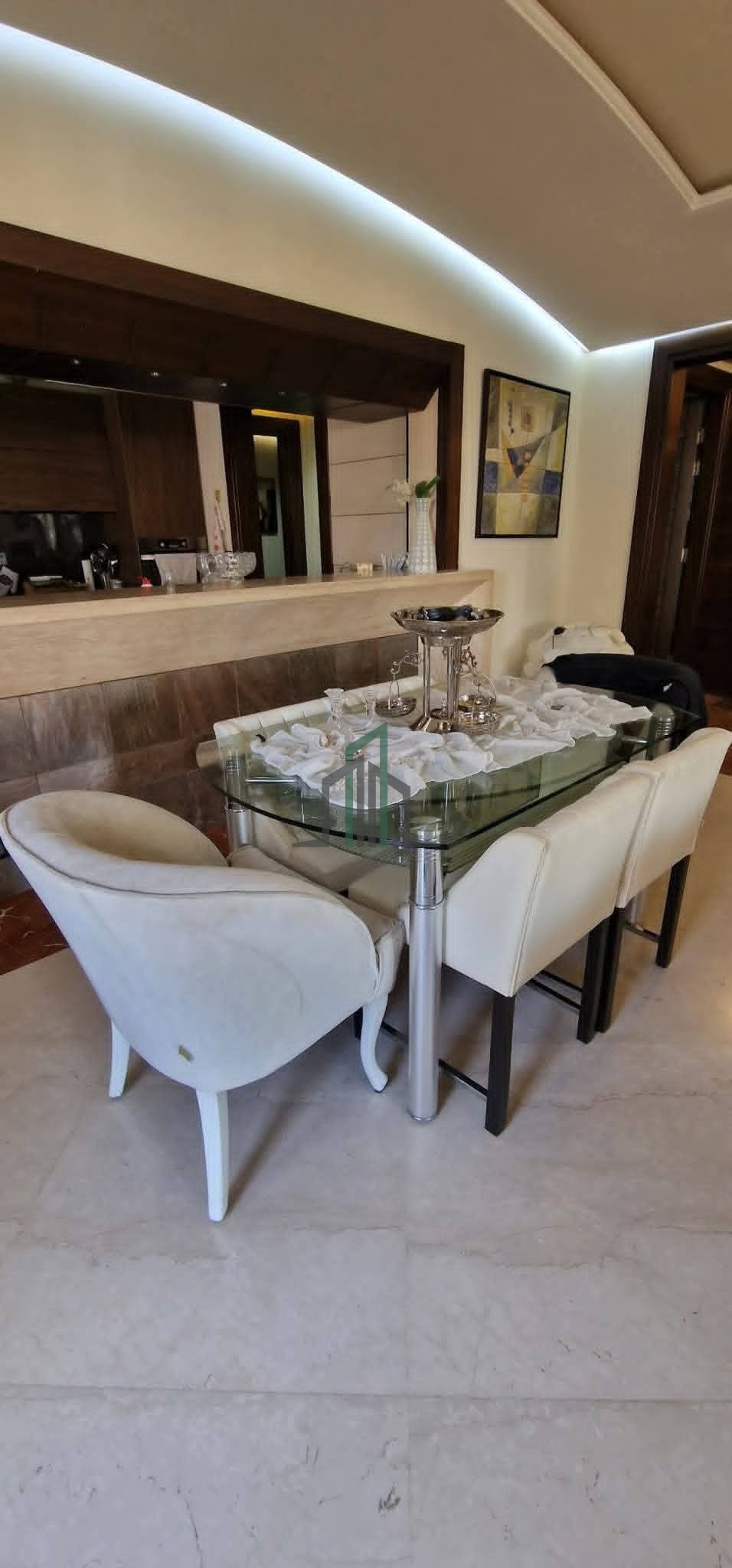 شقة للبيع 280 م - دمشق - ابو رمانة شارع الكرامة